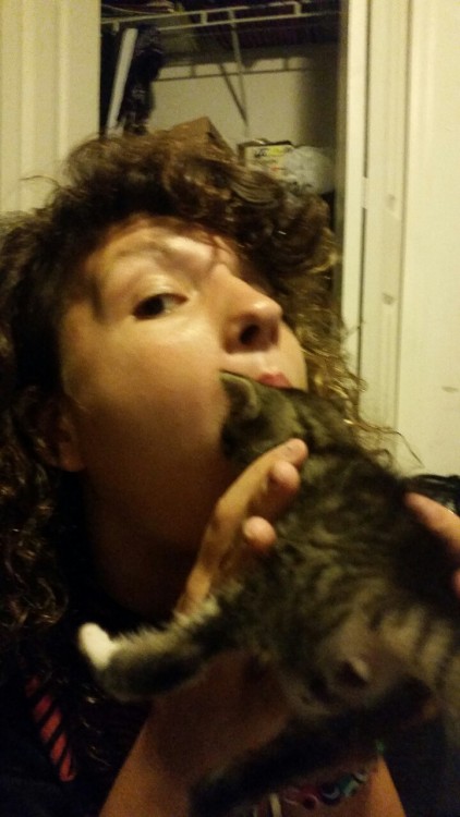 ilikedruuugs:  Pussy for dinner