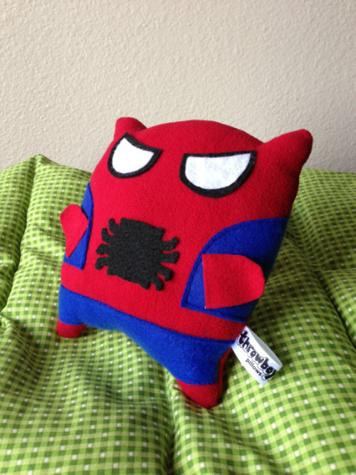 ariddlewithoutananswer:  super hero throw boy pillows!