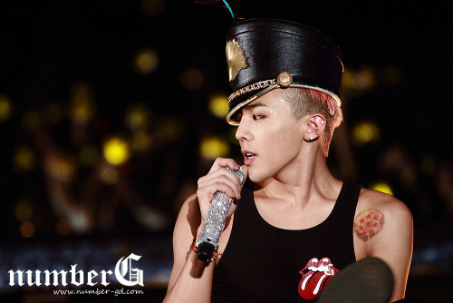 koreanghetto:      More GD Pictures @ Alive Tour in HK Do not crop, delete watermark, or edit the photo Source: secret (http://www.number-gd.com)     