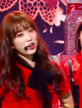 akb48love:  Yabuki Nako ❁ La Vie En Rose (181102)