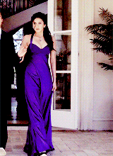 delenasultimate-blog:  Elena Gilbert + favorite outfits 