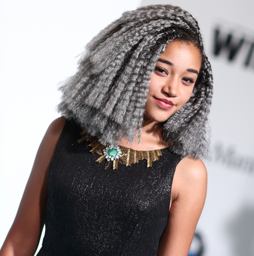nirvasuna:  ja-ll:  papermagazine:  Amandla Stenberg’s Critique of Kylie Jenner’s Cornrows Is Spot On                       ya duh  Finally