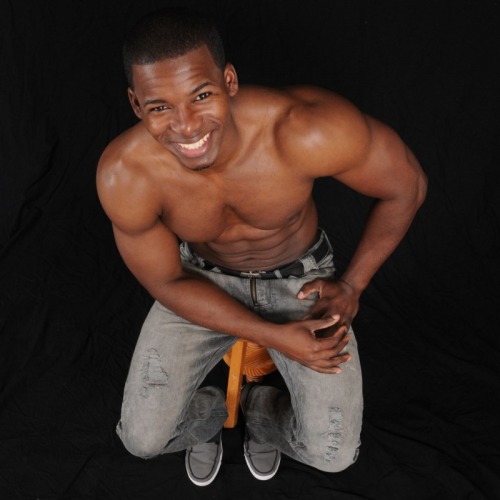 beautifulblackmenfromphilly:  http://beautifulblackmenfromphilly.tumblr.com/