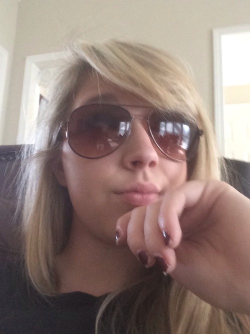 disneyinspirations:alice—n—wonderland:disneyismyescape:#shadybunch2k15 starting me and alice—n—wonde