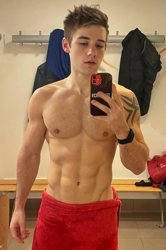 Porn photo sjcollegeboi:hammonia-man:gym bro, himbo…