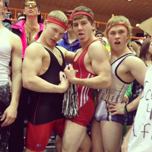 nextgenboy:  The clothes enhanced their bodies.The headbands made their intelligence go bye bye.What a bunch of dumb jock boys.Pic taken from http://jockbrad.tumblr.com