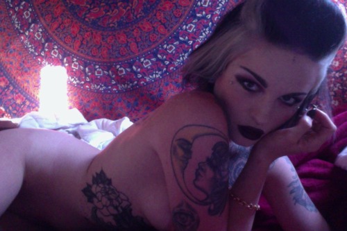 lunalorraine:  Die with me. 
