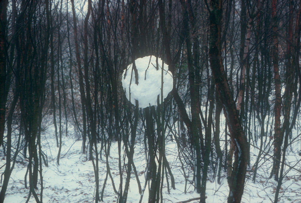 cosmicscripts:  Snow and ice sculptures by Andy Goldsworthy