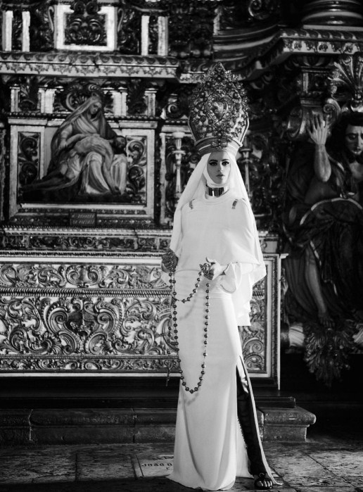 inspirationgallery:  ’Cheia De Graça’. Izabel Goulart by Giampaolo Sgura. Vogue