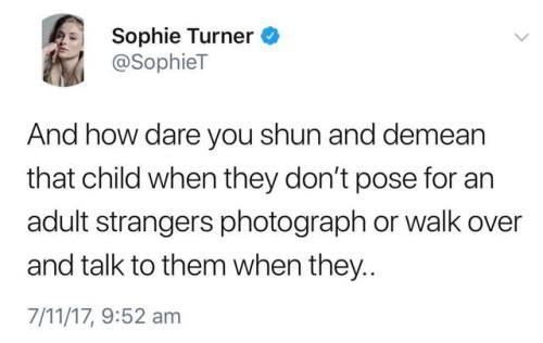 Porn Pics derryintheupsidedown: Sophie Turner talking
