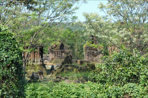 ancientart:  My Son (which means in Vietnamese “Beautiful Mountain”), is a cluster of abandoned Hindu temples built between the 4th and 13th century AD, located in the Quang Nam Province of Vietnam. This site gives us great insight into political