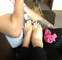 footfreak12:  That’s cute…I need a girl who will put her feet in my lap 