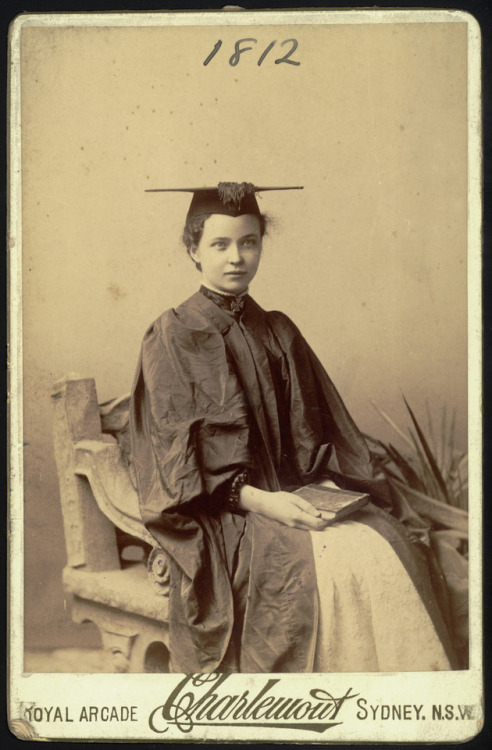 Grace Fairley Robinson (1870-1948) was one of the two first women to graduate in Medicine from the U