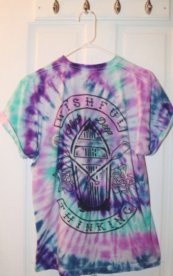 neckiedeep:  neckiedeep:  my friend tie-dyed