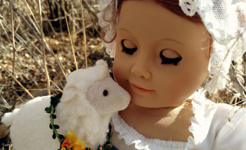 desertdollranch:Grandfather sat down on the bench next to Felicity. “I know this little lamb won’t r