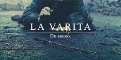 somospandaspordentroyporfuera:  Sólo un verdadero fan de Harry Potter sabe que forman las tres juntas *-*-Una chica invisible. 