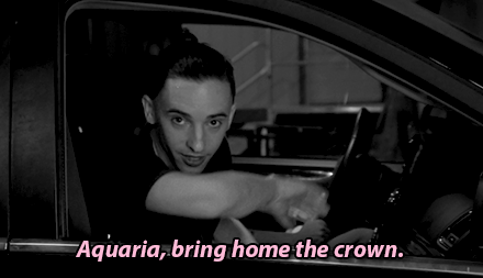 bendelacremme:Miz Cracker rooting for Aquaria.