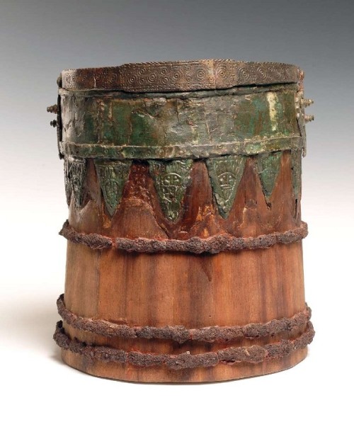 Wooden bucket with bronze fittings, early middle ages, 575-600 AD, Netherlands, Utrecht. Visit my Re