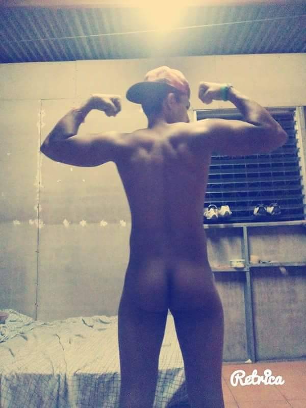 maxlunamax:  Mas de Carlitos mi amor.. Nicaragüense por Gracia de Dios!!