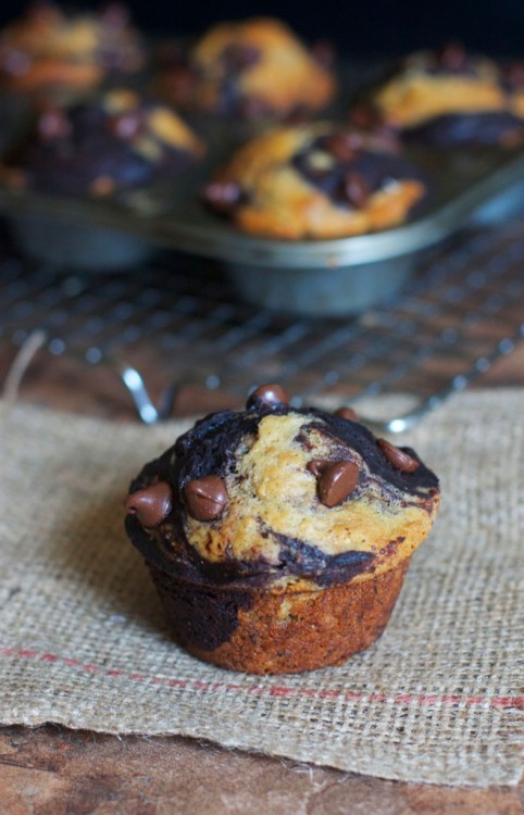 chocolateguru:  Dark Chocolate Banana Swirl Muffins
