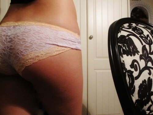 underwear-drawer:   selling some cute, sexy underwear. If anyone’s interested, please message me! :) x http://epitomeofperfectionn.tumblr.com/ask  Submission by epitomeofperfectionn