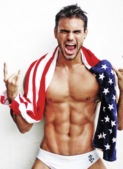 XXX theweakestthink:  playernumber37:  america! photo