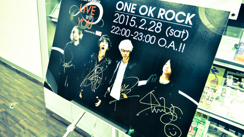 oneokrockworld:  「LIVE with YOU ～ONE OK ROCK～」BACKSTAGE  Source→ http://t.co/pFDiMkZikK