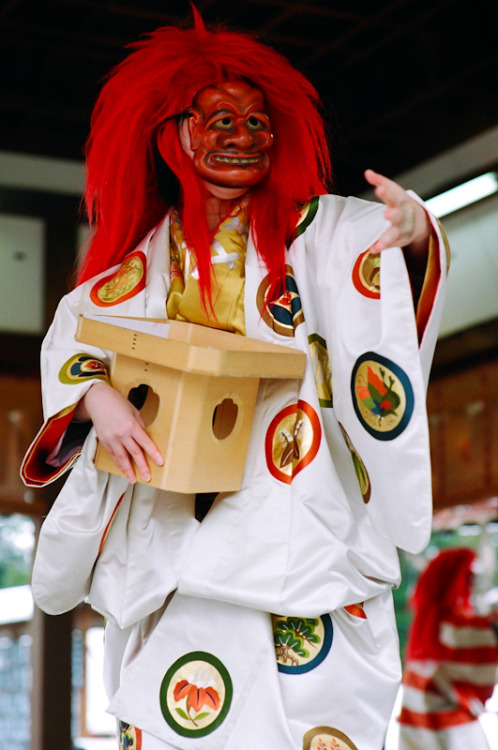 Mamemaki and Setsubun in Kyoto, Japan.  Photographer John Paul Foster