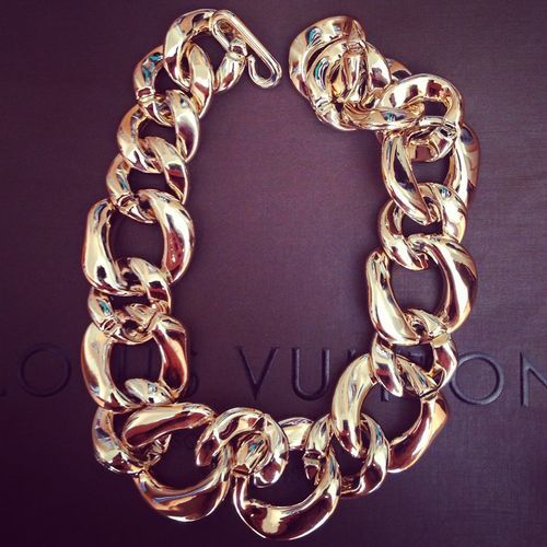 DreamFashion: