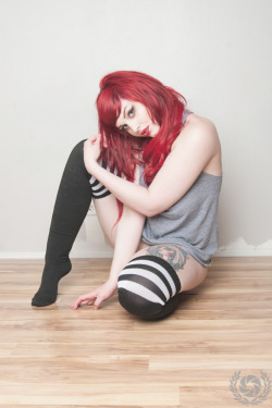 killerkurves:  kimlucille by mikemcdougalphoto: