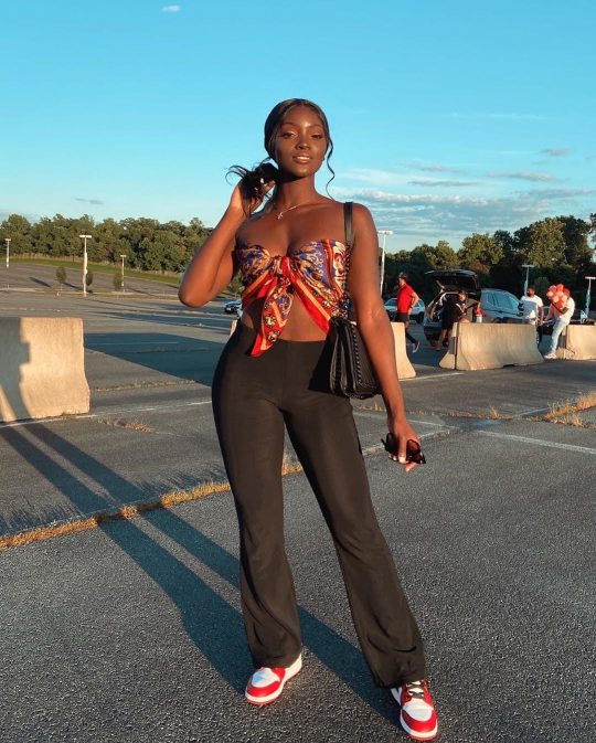 HERE TO MAKE YOUR DASHBOARD SPARKLE: DARK SKIN BLACK GODDESSES!