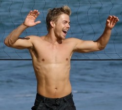 celebpits:  Derek Hough