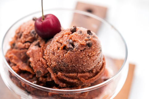 fullcravings:Cherry Chocolate Sorbet