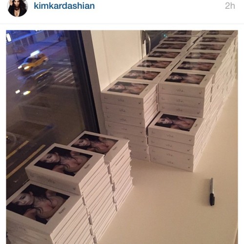 Everyone lined up all crazy because @kimkardashian is doing her book signing for her selfie book acr