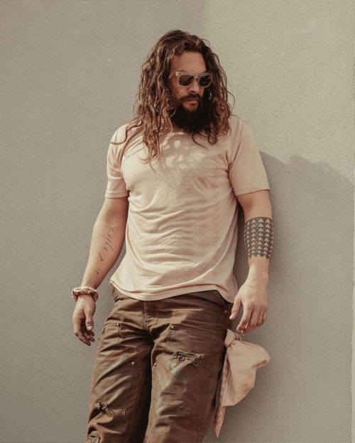 prideofgypsies So iLL x On The Roam Nakoa Tee preorders are shipping. If you missed out on the preor