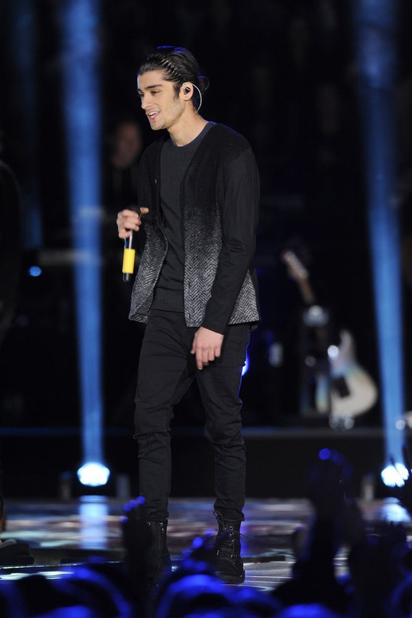 direct-news:  First Look: One Direction Celebrates ‘Four’ in NBC TV Special (airs