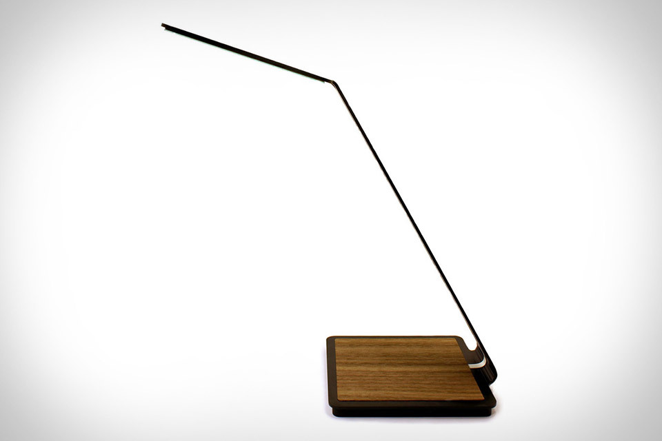 baked-design:  Aerlight OLED Lamp Price: $250+ The first energy-efficient OLED desk