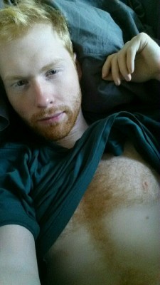 gingerrevolution:  Third nipple selfie. 