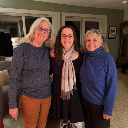 My Aunt Deb, Becky, and my Stepmom Debbie! #family #newenglanders #partners #thanksgiving #cute (at 