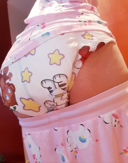 emma-abdlgirl:  The best part of having a badass cold: staying padded and PJ’d all day 