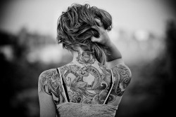 albordedelalinea:  f—r—e—d—o—m:  tatto no We Heart It. http://weheartit.com/entry/76513388/via/horanmydrug  