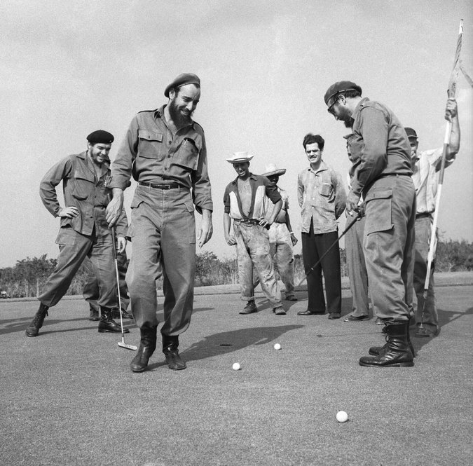 twixnmix:     Fidel Castro, Che Guevara and     Antonio Núñez Jiménez       playing