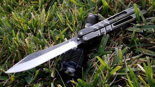 knifepics:  Balisong (Butterfly Knife)
