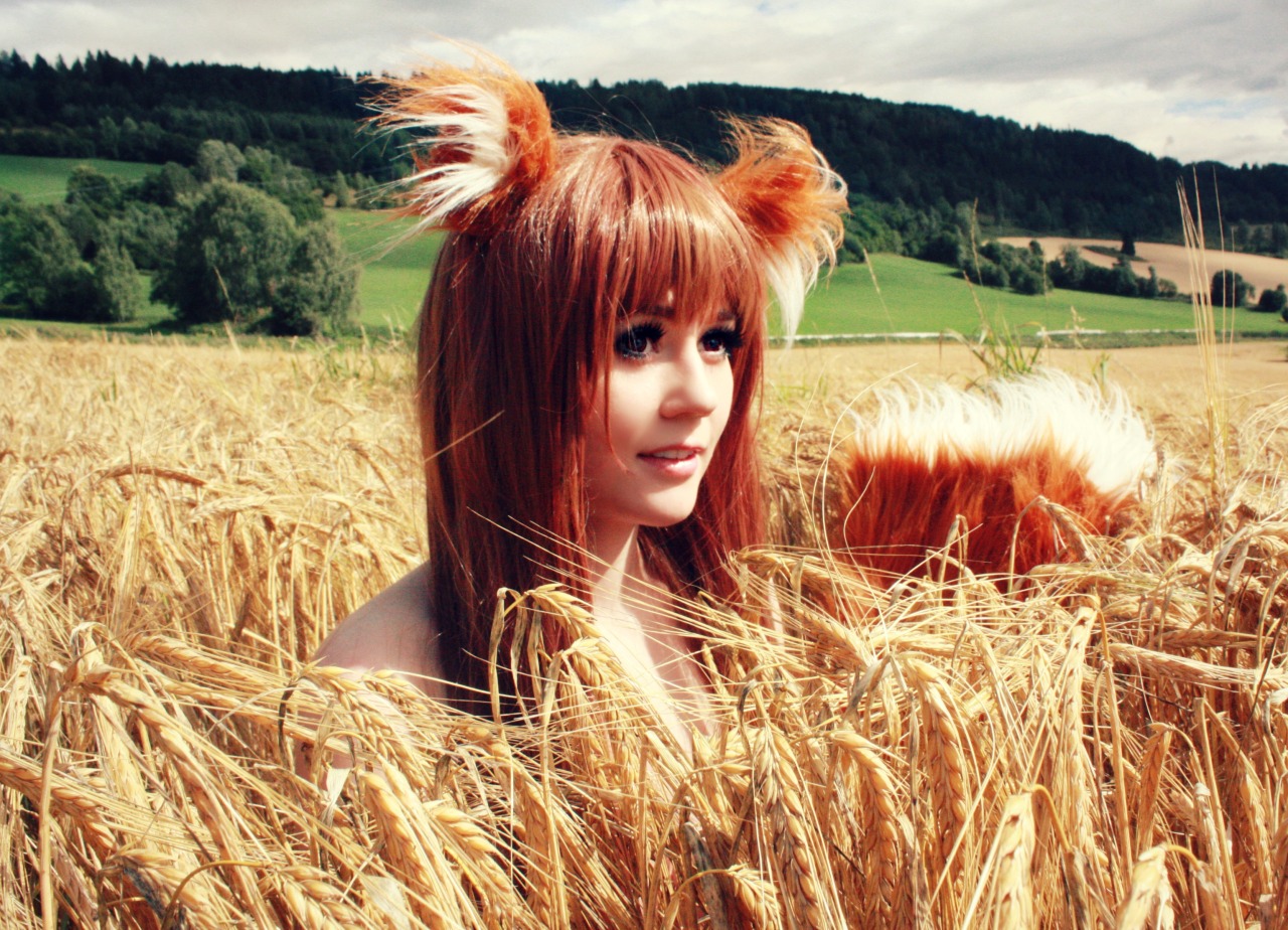 tanzoir:  So these photos are all of my Spice &amp; Wolf Holo cosplay. I love