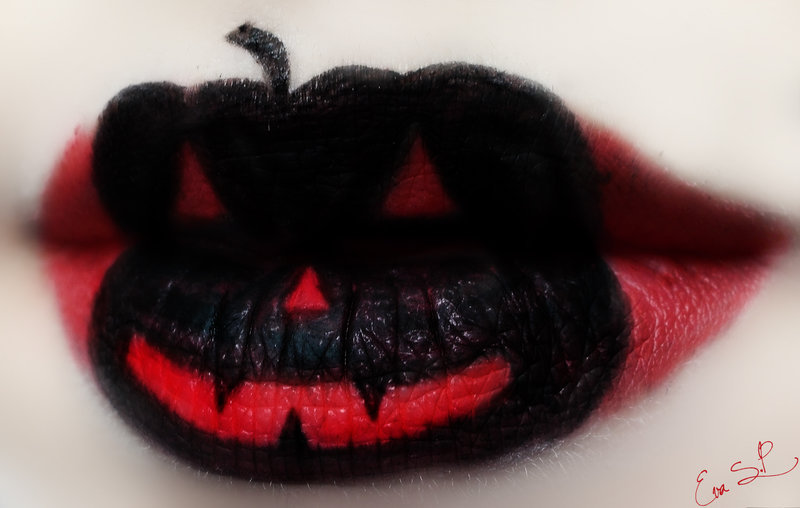 bookofoctober:  Halloween lip art by Chuchy5 