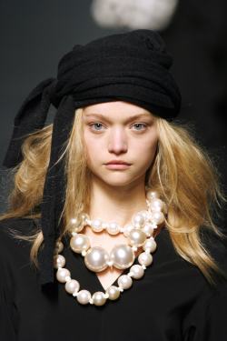 Spunkh:  Spunkh:  Pradoe:  Lelaid:  Gemma Ward At Louis Vuitton F/W 2006  ♡  ☼Models