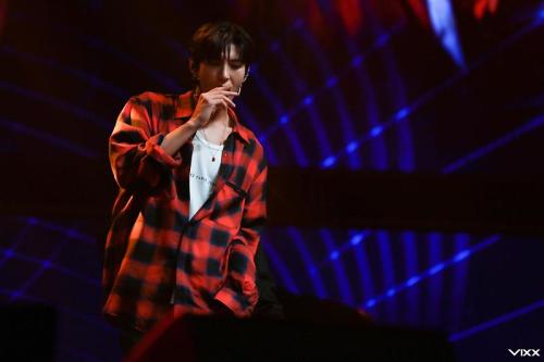220312 Leo @ 2022 LEO Special Live [I’m Still Here - And you are] | © Naver