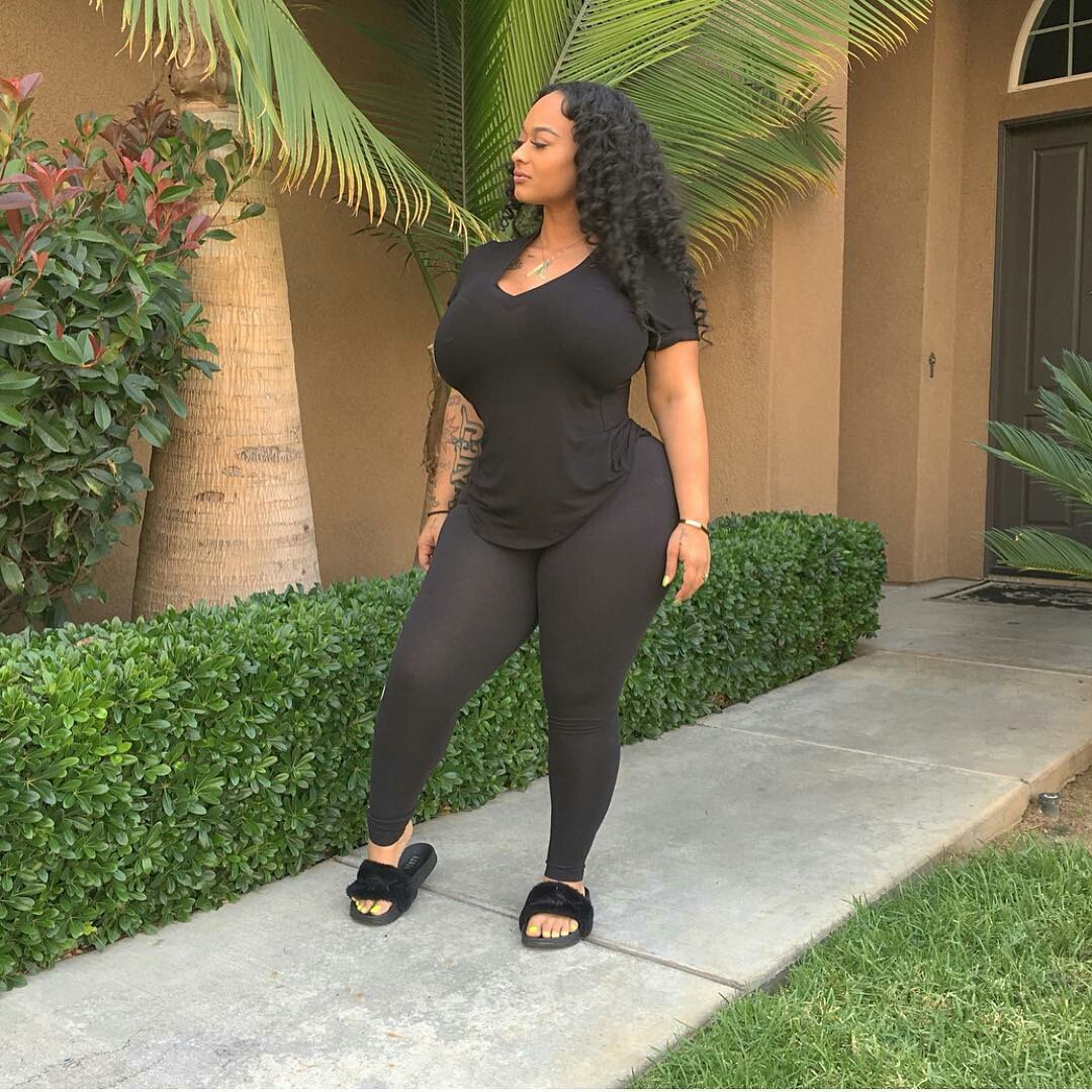 thiqdivaz-2:  Brooke Westbrooks 💋
