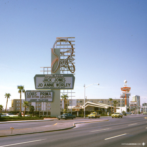 Vintage Las Vegas - On the Strip, 1967. Sands, Denny's, Four