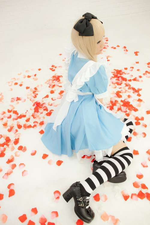 Alice in Wonderland - Alice Liddell (usakichi) 1-1